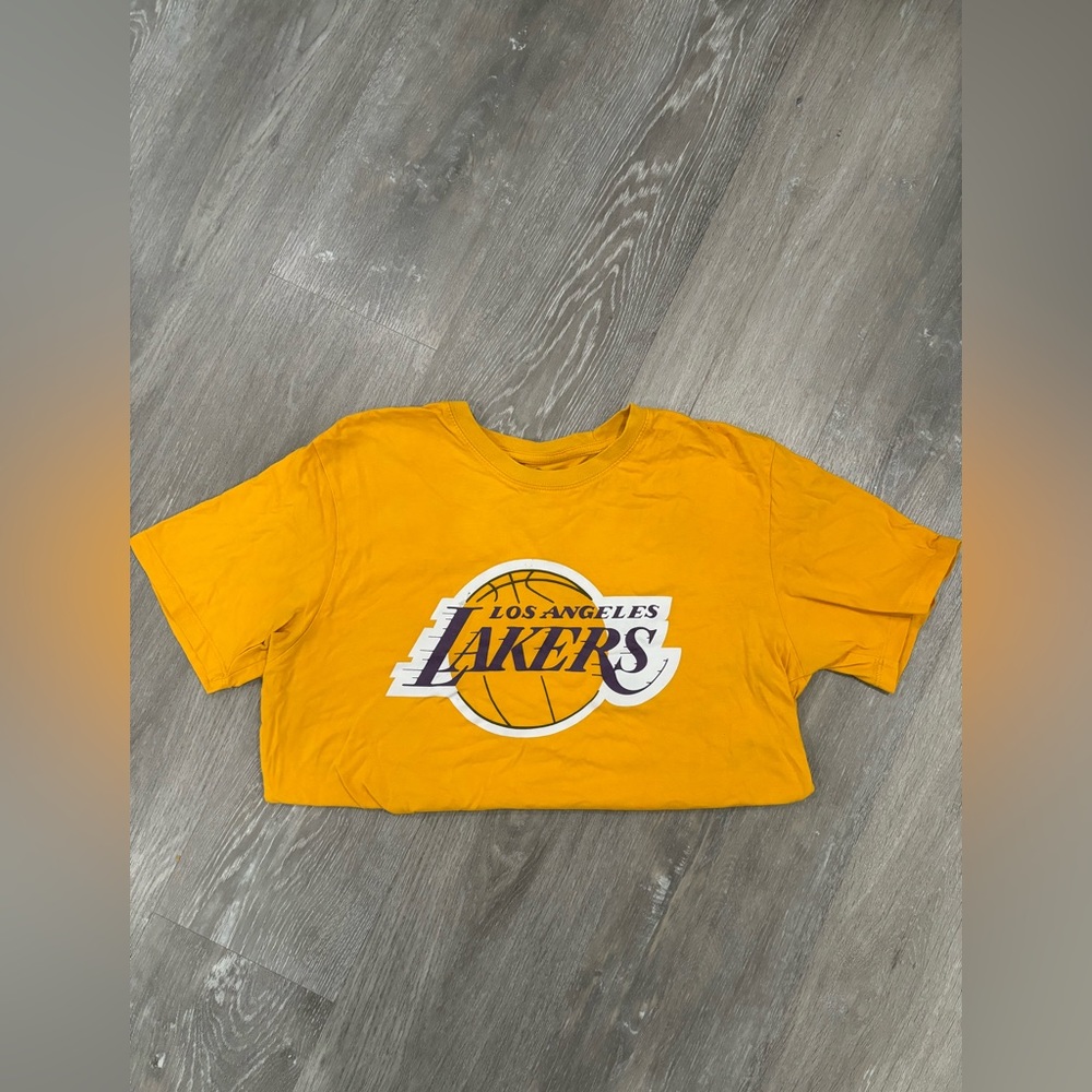 Women’s LA lakers tee